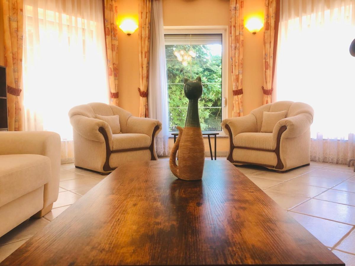 Apollo Inn ヴァレンツァ エクステリア 写真