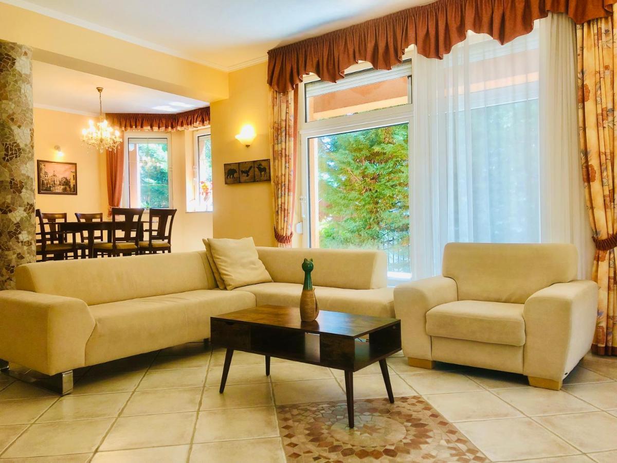 Apollo Inn ヴァレンツァ エクステリア 写真